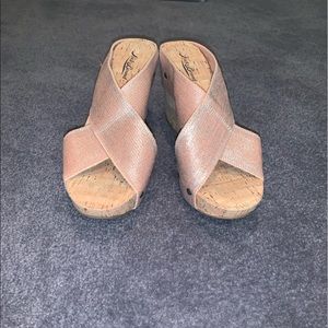 Lucky Brand 4” Wedge